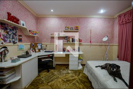 Casa à venda com 380m², 4 quartos e 3 vagasSuite 2