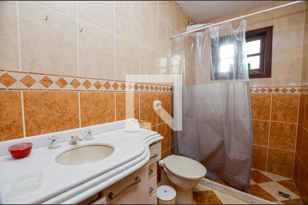 Casa à venda com 380m², 4 quartos e 3 vagasBanheiro da Suíte 4