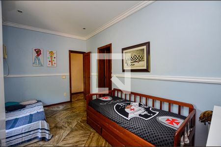 Casa à venda com 380m², 4 quartos e 3 vagasSuite 4