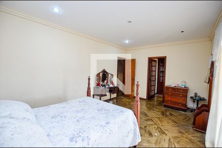 Suite 1 de casa à venda com 4 quartos, 380m² em Badu, Niterói