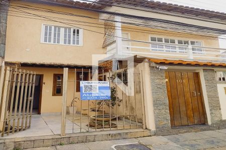 Casa à venda com 95m², 3 quartos e sem vagaFahada