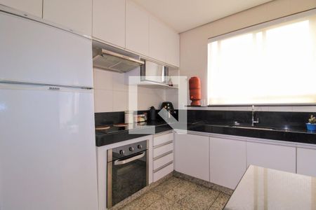 Apartamento à venda com 200m², 3 quartos e 3 vagasCozinha