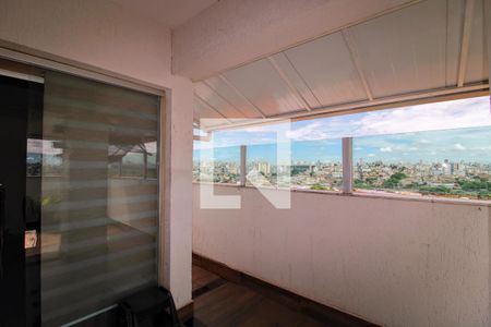 Apartamento à venda com 200m², 3 quartos e 3 vagasVista espaço gourmet