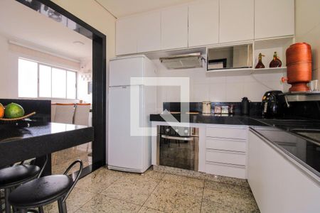 Apartamento à venda com 200m², 3 quartos e 3 vagasCozinha