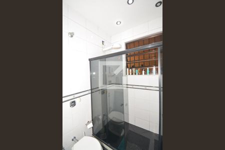 Casa de condomínio à venda com 180m², 2 quartos e 5 vagasBanheiro Social