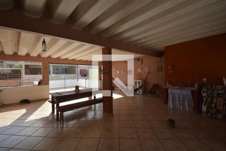 Casa de condomínio à venda com 180m², 2 quartos e 5 vagasv