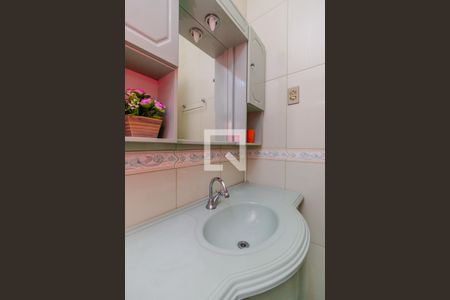 Apartamento para alugar com 74m², 2 quartos e sem vaga Apartamento para alugar com 74m², 2 quartos e sem vagaBanheiro