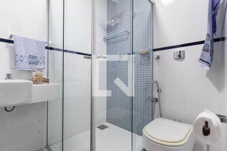 Casa à venda com 720m², 4 quartos e 4 vagasBanheiro da suíte 2