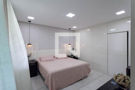 Casa à venda com 720m², 4 quartos e 4 vagasSuíte 4 - Master 