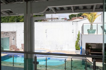 Casa à venda com 720m², 4 quartos e 4 vagasVista da suíte 1