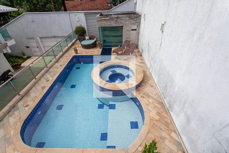 Casa à venda com 720m², 4 quartos e 4 vagasPiscina