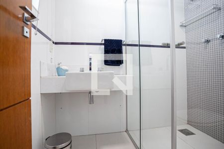 Casa à venda com 720m², 4 quartos e 4 vagasBanheiro da suíte 1