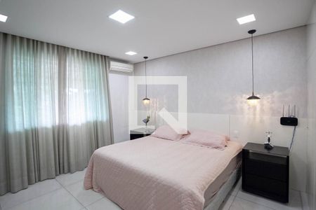Casa à venda com 720m², 4 quartos e 4 vagasSuíte 4 - Master 