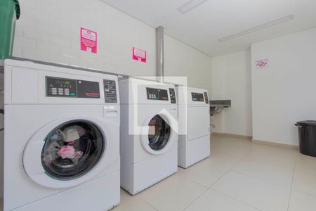 Studio para alugar com 25m², 1 quarto e sem vaga Studio para alugar com 25m², 1 quarto e sem vagaÁrea Comum - Lavanderia