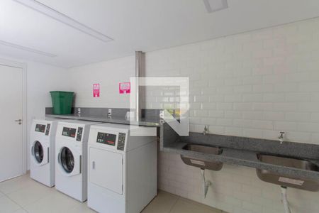 Studio para alugar com 25m², 1 quarto e sem vaga Studio para alugar com 25m², 1 quarto e sem vagaÁrea Comum - Lavanderia