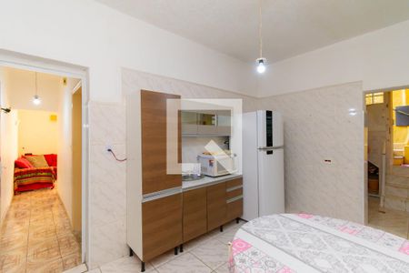 Casa à venda com 100m², 4 quartos e 1 vaga Casa à venda com 100m², 4 quartos e 1 vagaCozinha - Copa