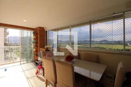 Apartamento à venda com 102m², 3 quartos e 2 vagasVaranda