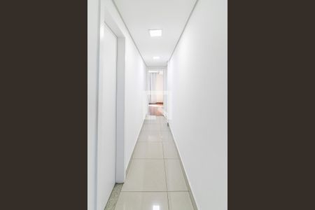 Corredor de casa à venda com 3 quartos, 175m² em Santa Terezinha, Belo Horizonte
