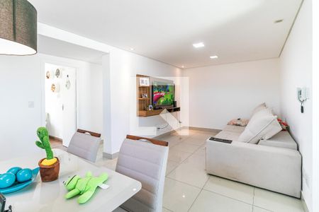Sala de casa à venda com 3 quartos, 175m² em Santa Terezinha, Belo Horizonte