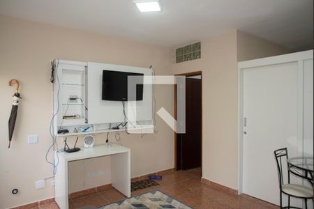 Casa à venda com 300m², 5 quartos e 4 vagasApartamento de Hóspedes/Sala