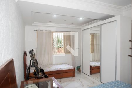 Casa à venda com 300m², 5 quartos e 4 vagasQuarto 2