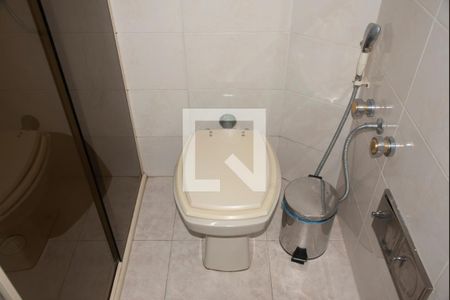 Casa à venda com 300m², 5 quartos e 4 vagasBanheiro