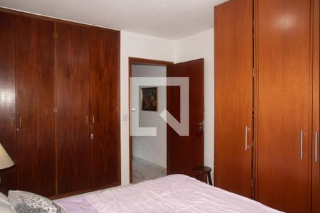 Casa à venda com 300m², 5 quartos e 4 vagasSuíte