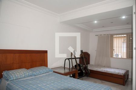 Casa à venda com 300m², 5 quartos e 4 vagasQuarto 2