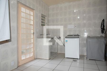 Casa à venda com 300m², 5 quartos e 4 vagasÁrea de Serviço