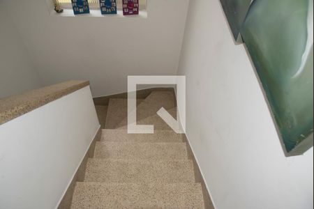 Casa à venda com 300m², 5 quartos e 4 vagasAceso ao 2° Andar