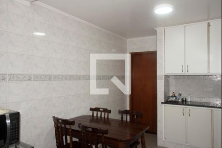 Casa à venda com 300m², 5 quartos e 4 vagasCozinha