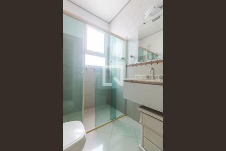 Apartamento à venda com 385m², 4 quartos e 6 vagas Apartamento à venda com 385m², 4 quartos e 6 vagasBanheiro da Suíte 2