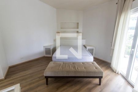 Apartamento à venda com 385m², 4 quartos e 6 vagas Apartamento à venda com 385m², 4 quartos e 6 vagasSuíte master