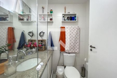 Apartamento à venda com 96m², 3 quartos e 2 vagasBanheiro do Quarto 2