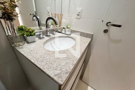 Apartamento à venda com 96m², 3 quartos e 2 vagasBanheiro Social