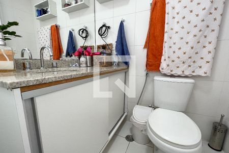 Apartamento à venda com 96m², 3 quartos e 2 vagasBanheiro do Quarto 2