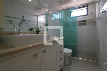 Apartamento para alugar com 76m², 2 quartos e 1 vaga Banheiro 