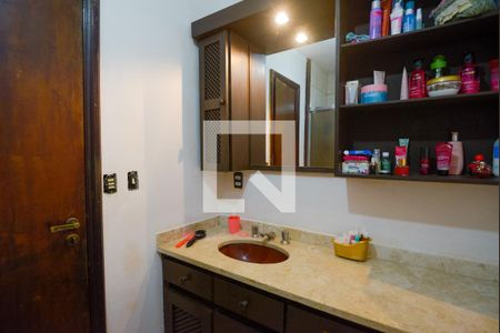 Apartamento à venda com 123m², 3 quartos e 2 vagasBanheiro