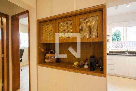 Sala de apartamento para alugar com 2 quartos, 55m² em Santa Mônica, Uberlândia