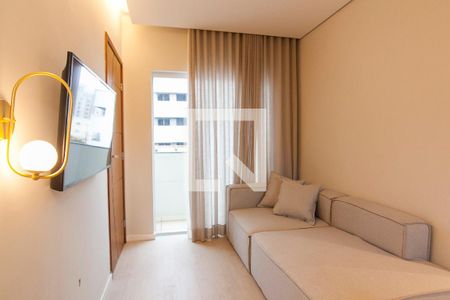 Sala de apartamento para alugar com 2 quartos, 55m² em Santa Mônica, Uberlândia