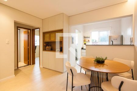 Sala de apartamento para alugar com 2 quartos, 55m² em Santa Mônica, Uberlândia