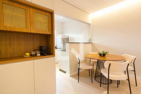 Sala de apartamento para alugar com 2 quartos, 55m² em Santa Mônica, Uberlândia