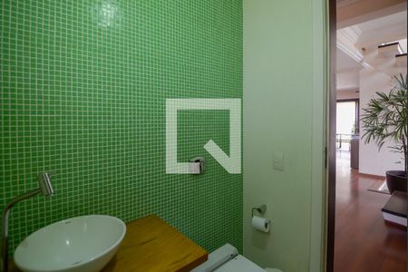 Casa à venda com 512m², 6 quartos e NaN vagasBanheiro 2