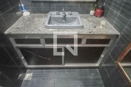 Casa de condomínio à venda com 600m², 6 quartos e 4 vagasBanheiro Social 2* Andar