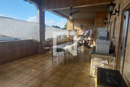 Casa de condomínio à venda com 600m², 6 quartos e 4 vagasTerraço