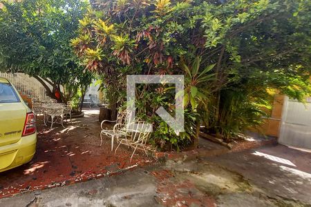 Casa de condomínio à venda com 600m², 6 quartos e 4 vagasQuintal
