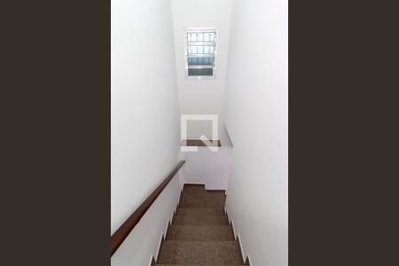 Casa à venda com 130m², 4 quartos e 3 vagasEscada