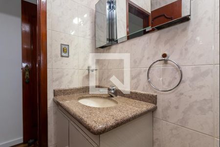 Casa à venda com 130m², 4 quartos e 3 vagasBanheiro da Suíte