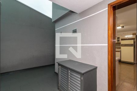 Casa à venda com 130m², 4 quartos e 3 vagasQuintal