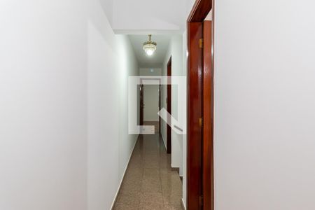 Casa à venda com 130m², 4 quartos e 3 vagasCorredor dos Quartos